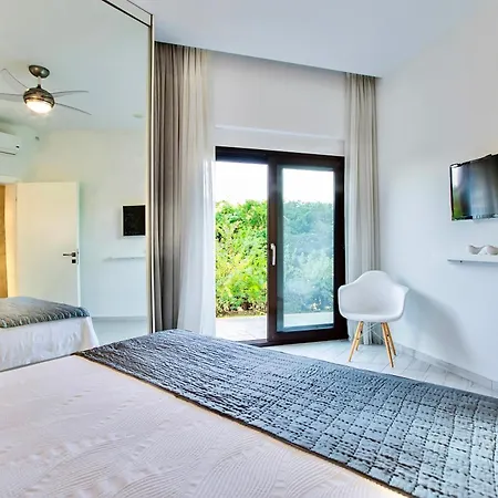 Villa The Sani Jewels, Nafsika With Private Pool