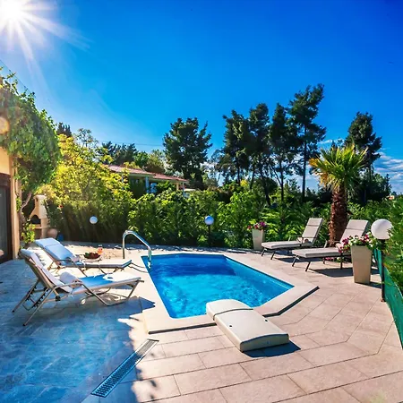 Villa The Sani Jewels, Nafsika With Private Pool