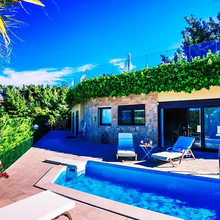 The Sani Jewels, Nafsika With Private Pool 빌라 *